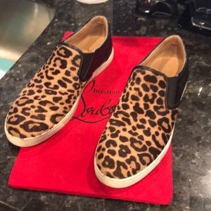 💯Authentic Christian Louboutin 👟price today